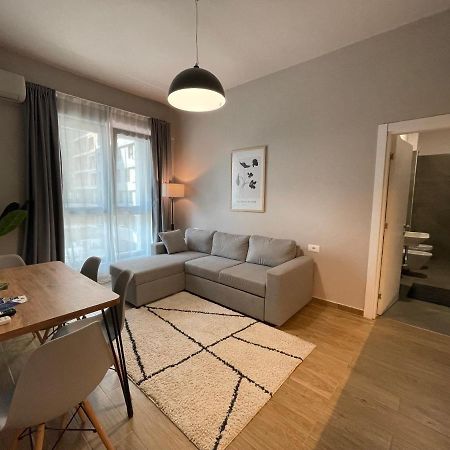 Square 21 Apartments Tirana Esterno foto