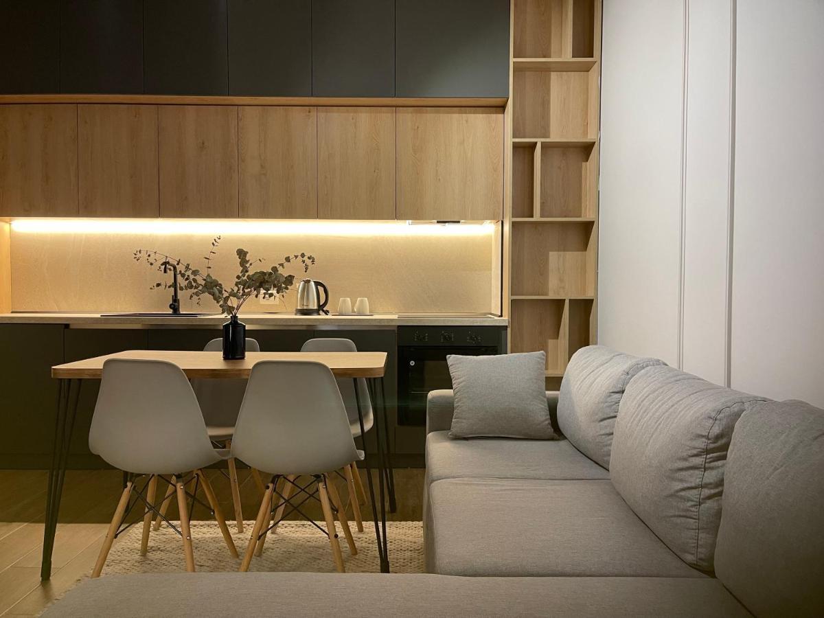 Square 21 Apartments Tirana Esterno foto