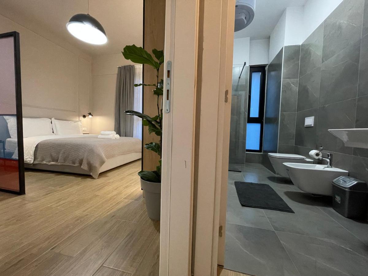 Square 21 Apartments Tirana Esterno foto