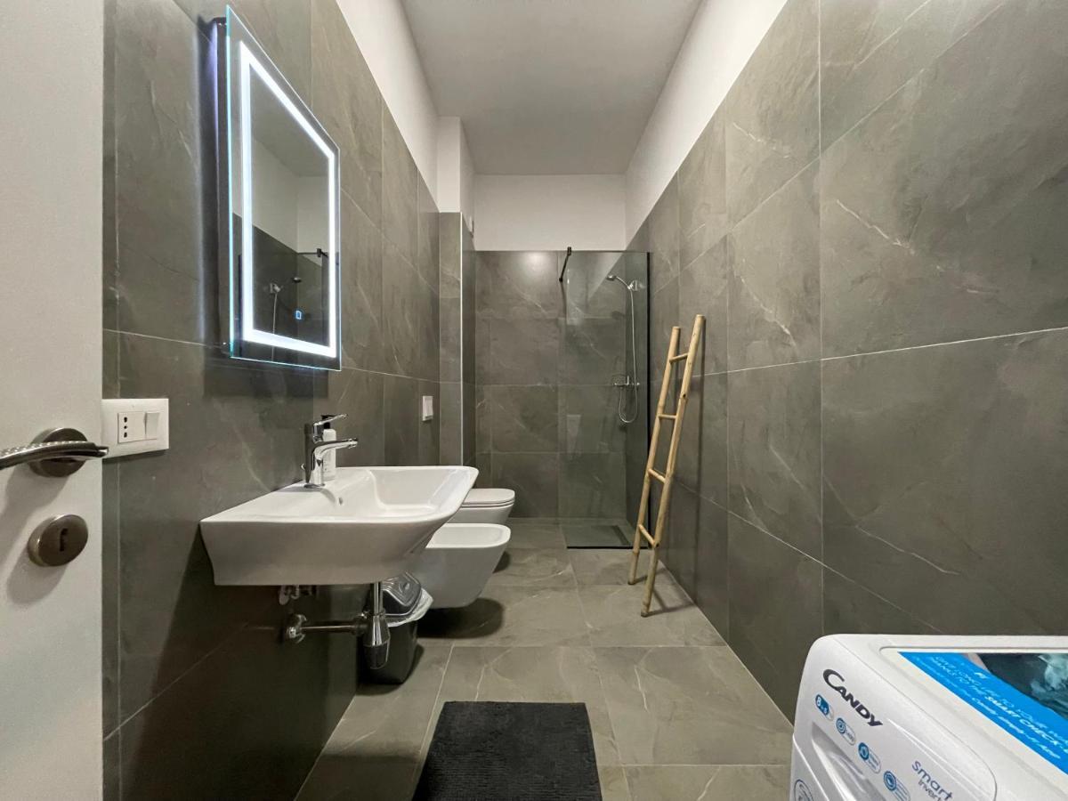 Square 21 Apartments Tirana Esterno foto